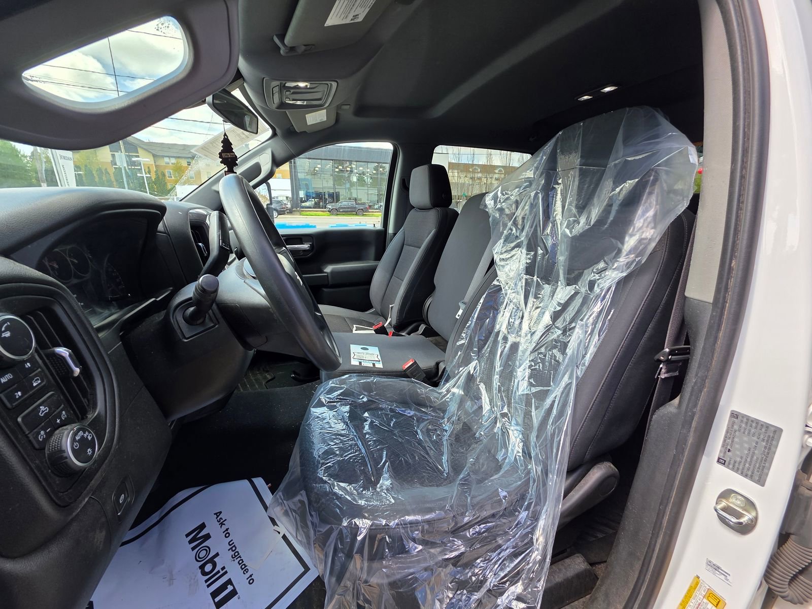 Used 2019 Chevrolet Silverado 1500 Custom w/ Custom Value Package image 11