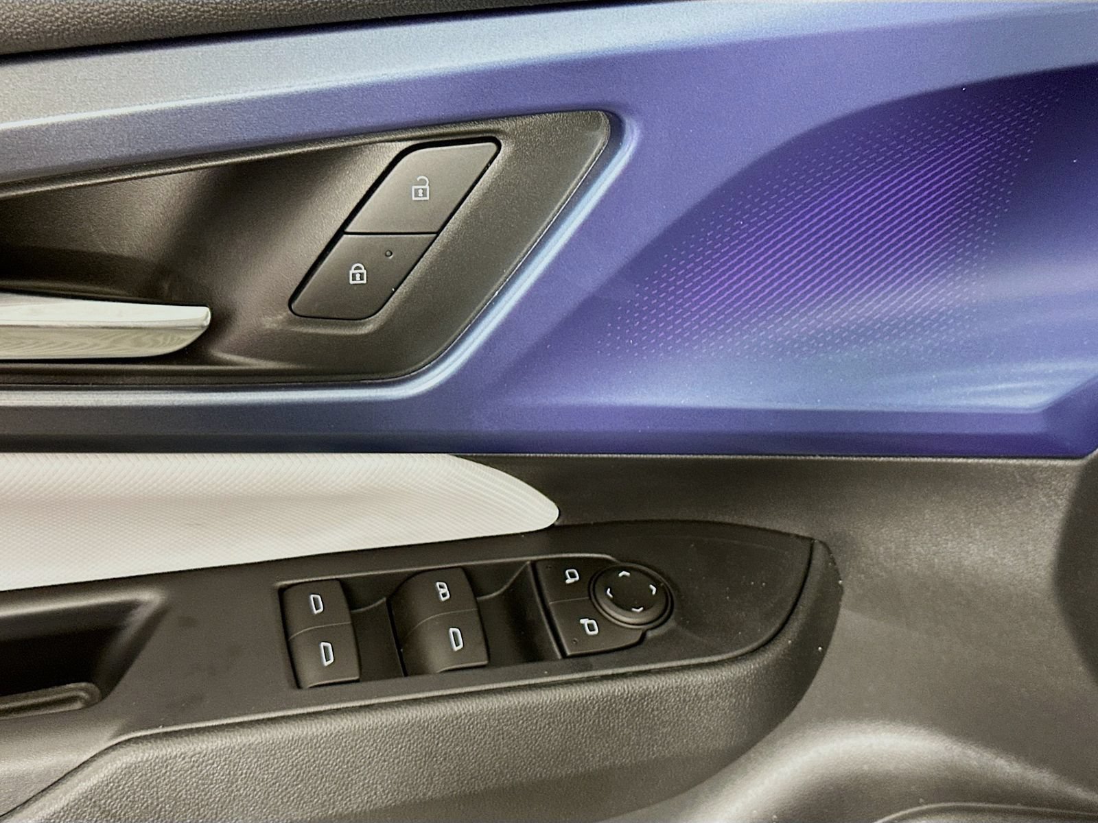 New 2026 Chevrolet Equinox EV LT AWD/4WD image 19