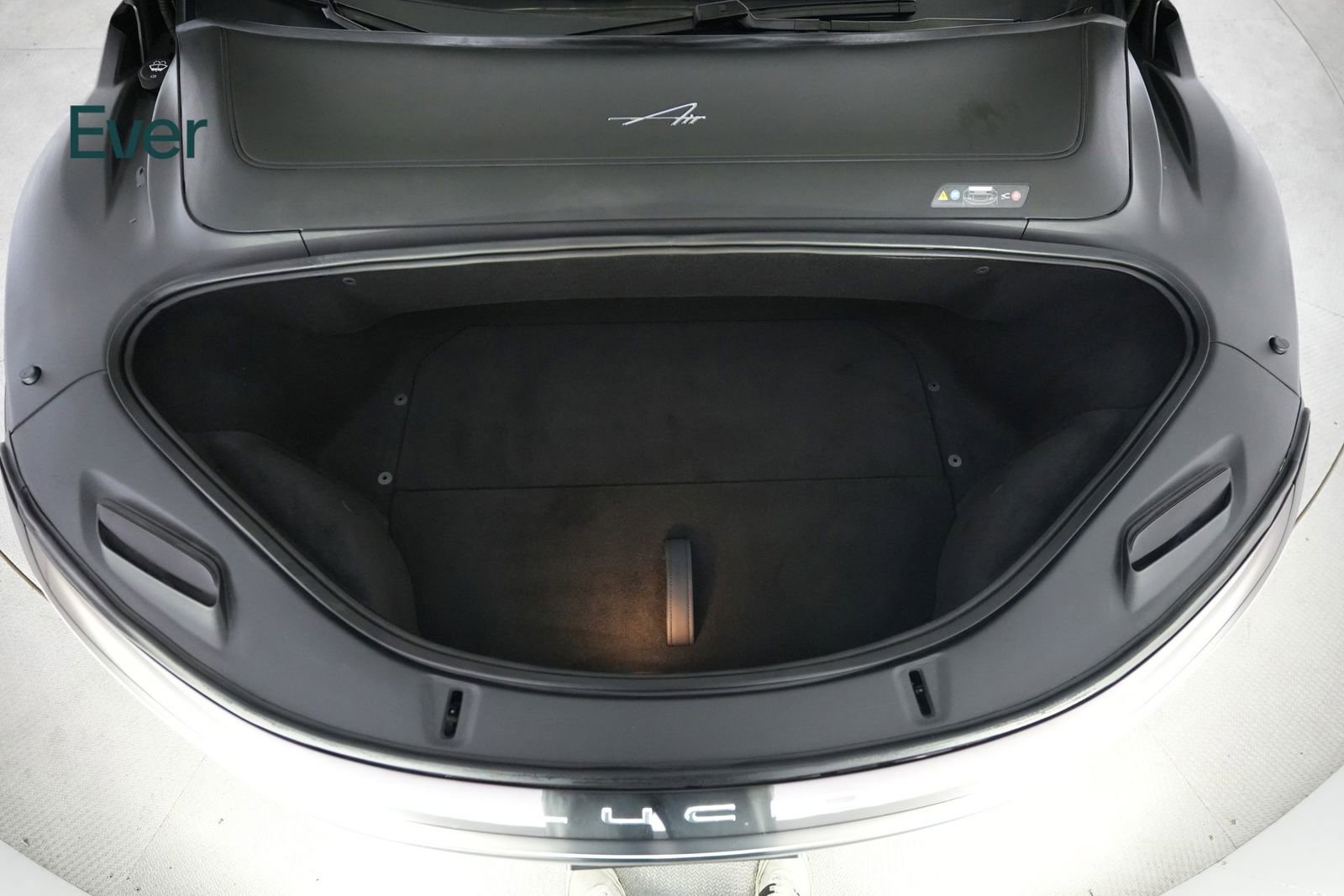 Used 2023 Lucid Air Touring image 28