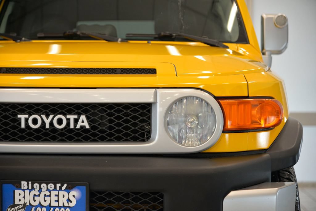 Used 2007 Toyota FJ Cruiser 4WD w/ Upgrade Pkg 2 image 11