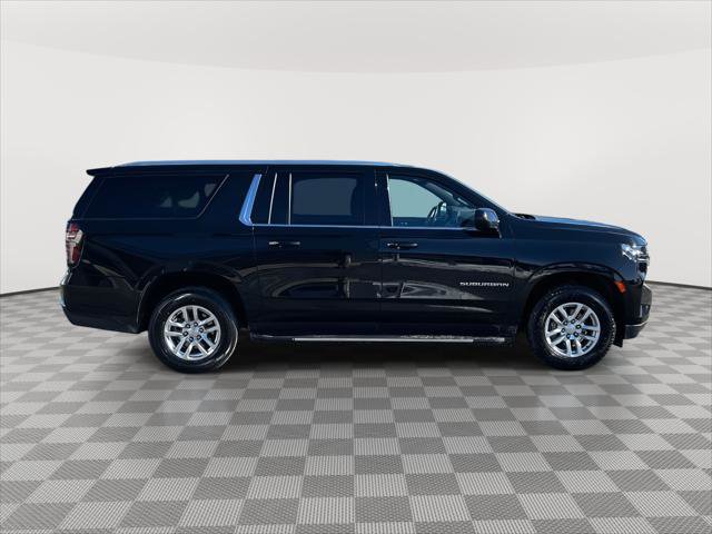 Used 2024 Chevrolet Suburban LT image 4