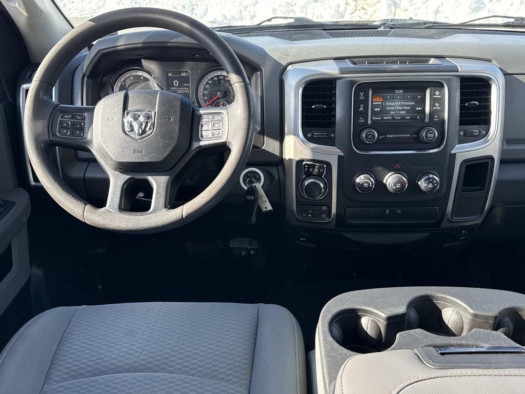 Used 2019 RAM 1500 Classic SLT AWD/4WD image 3
