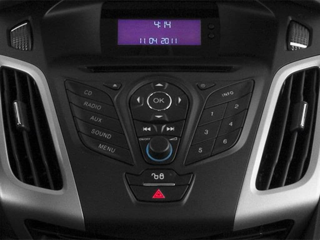 Used 2014 Ford Focus Titanium FWD image 7