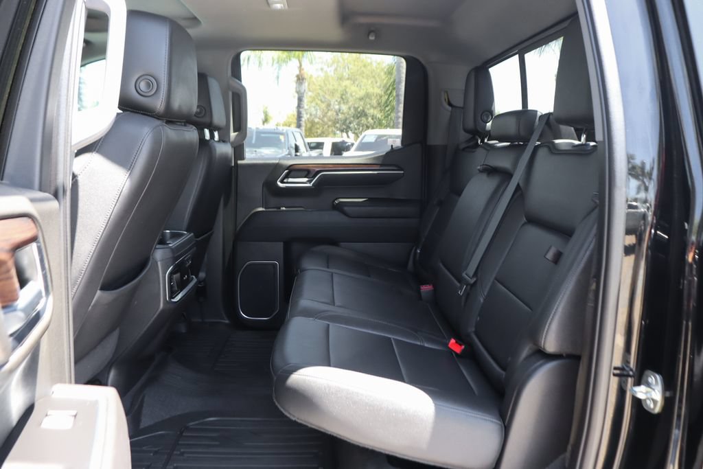 Used 2023 GMC Sierra 1500 SLT w/ SLT Premium Package AWD/4WD image 41