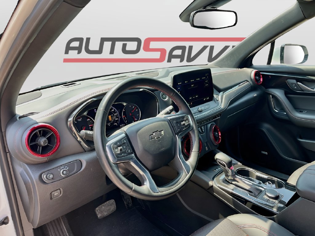 Used 2023 Chevrolet Blazer RS w/ Enhanced Convenience Package FWD image 9
