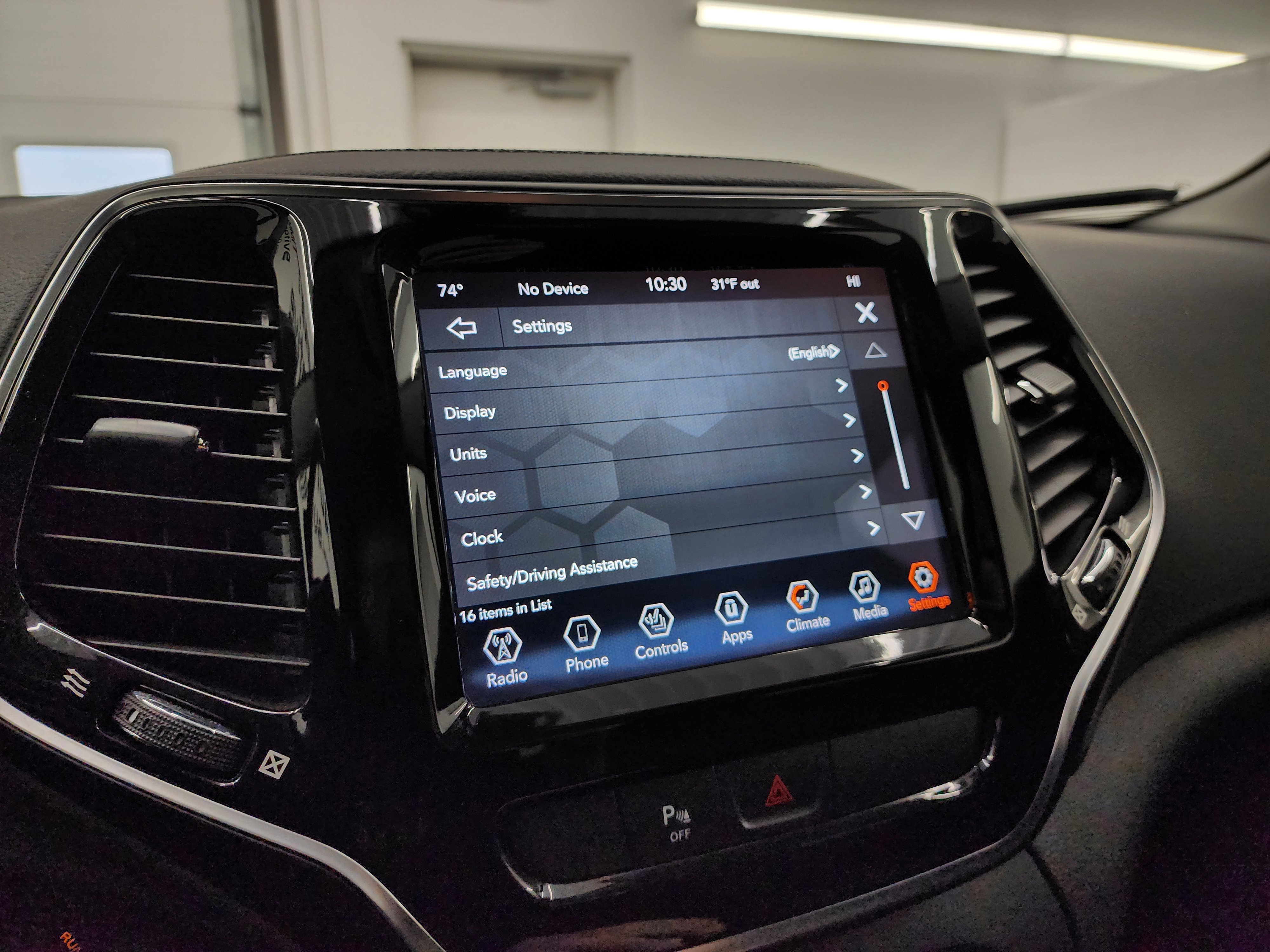 Used 2020 Jeep Cherokee Limited image 49