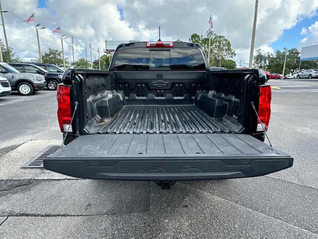 Used 2025 Chevrolet Colorado W/T w/ Advanced Trailering Package AWD/4WD image 23