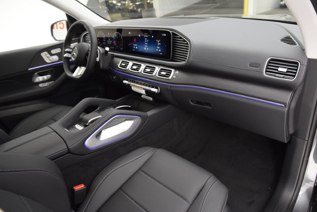 New 2026 Mercedes-Benz GLS 450 4MATIC image 15
