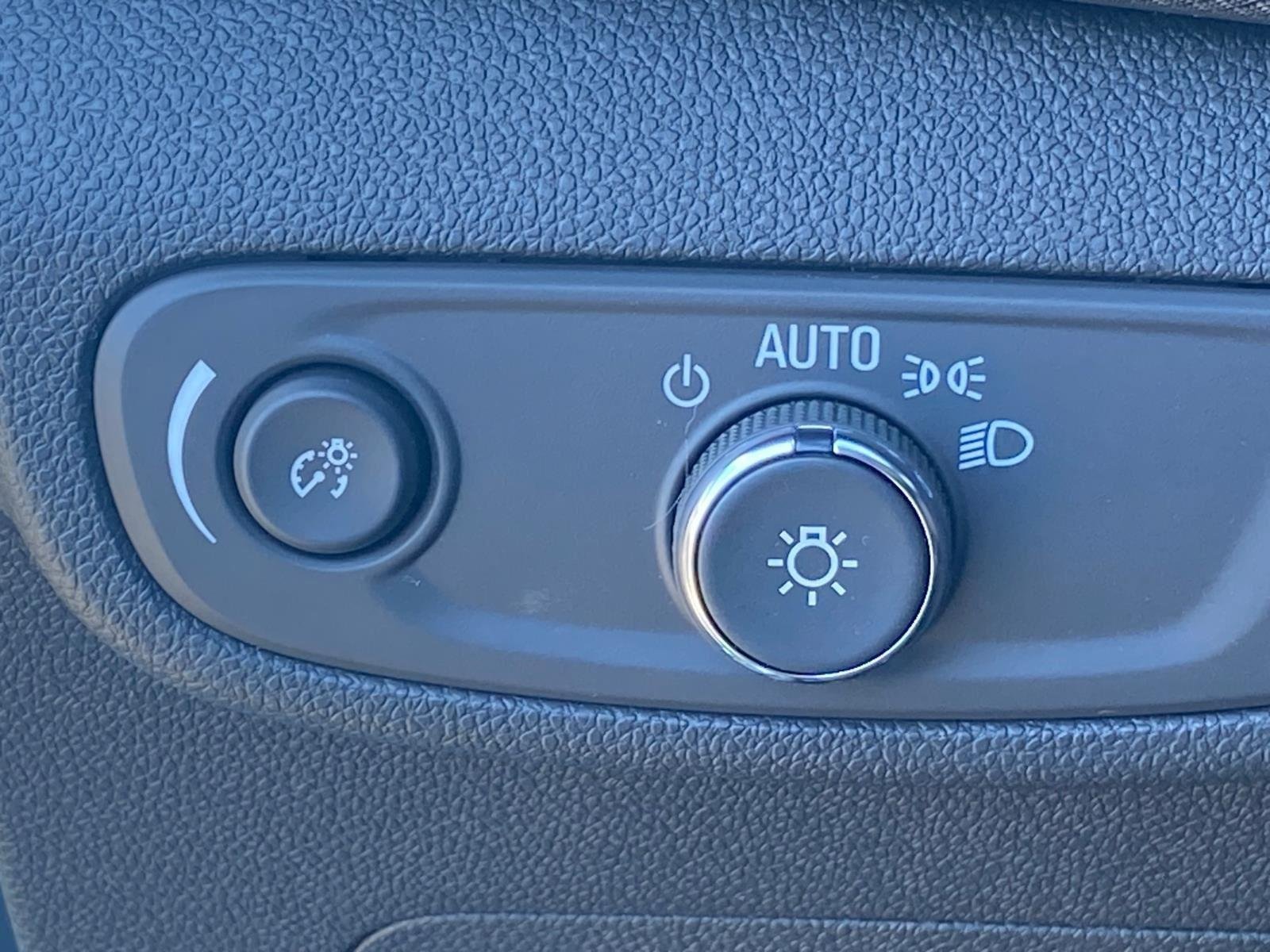 New 2026 Chevrolet TrailBlazer LT FWD image 14