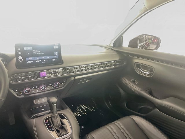 Used 2026 Honda HR-V EX-L image 17