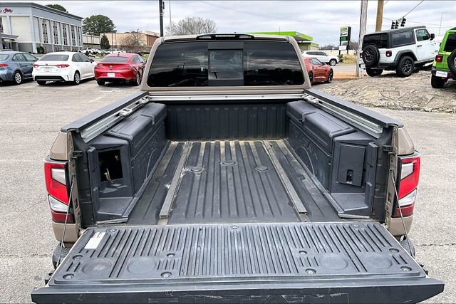 Used 2021 Nissan Titan PRO-4X w/ Pro-4x Convenience Package image 30