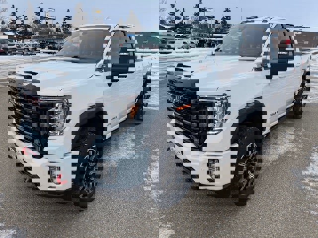 Used 2021 GMC Sierra 2500 AT4 w/ AT4 Premium Plus Package image 3