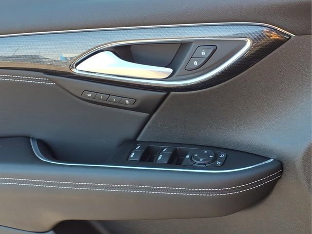 Used 2022 Buick Envision Essence w/ Safety Package image 16