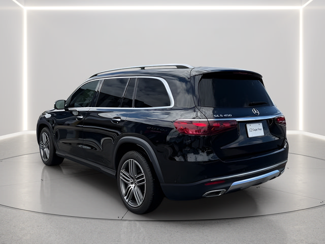 Used 2024 Mercedes-Benz GLS 450 4MATIC image 3