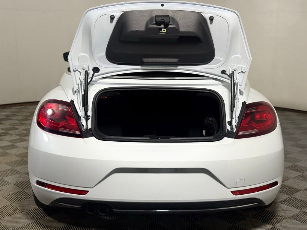 Used 2019 Volkswagen Beetle 2.0T SE FWD image 6