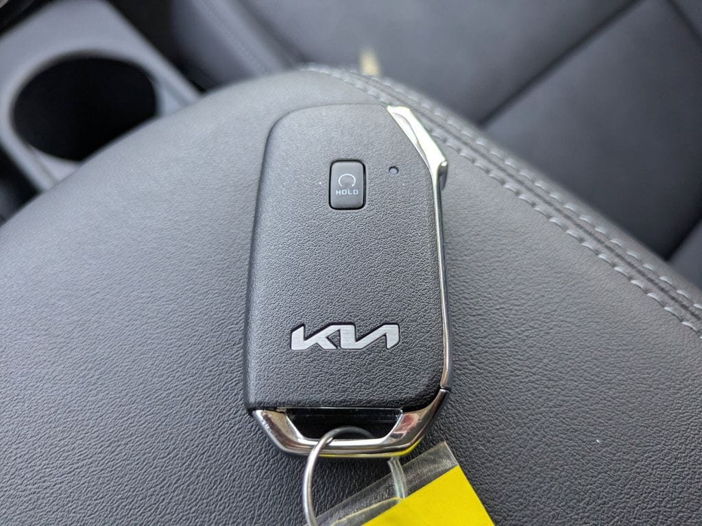 Used 2025 Kia Seltos EX AWD/4WD image 29