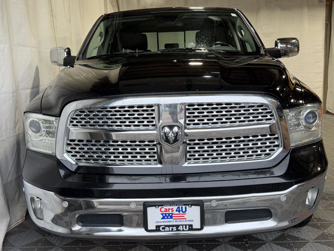 Used 2015 RAM 1500 Laramie w/ Convenience Group AWD/4WD image 2