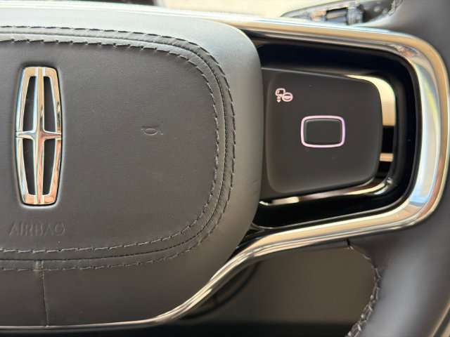 New 2027 Lincoln Navigator L Reserve RWD image 32