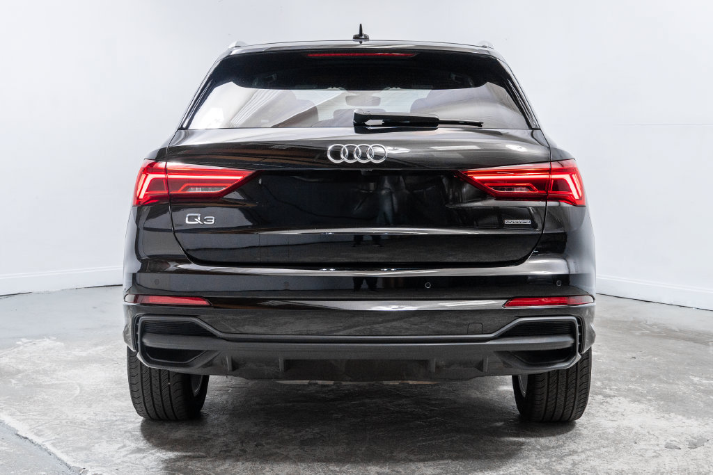 Used 2023 Audi Q3 2.0T Premium Plus w/ Premium Plus Package AWD/4WD image 6