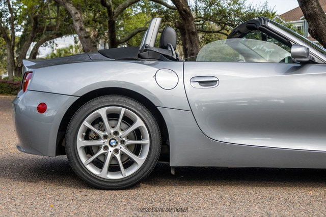 Used 2007 BMW Z4 3.0i RWD image 10