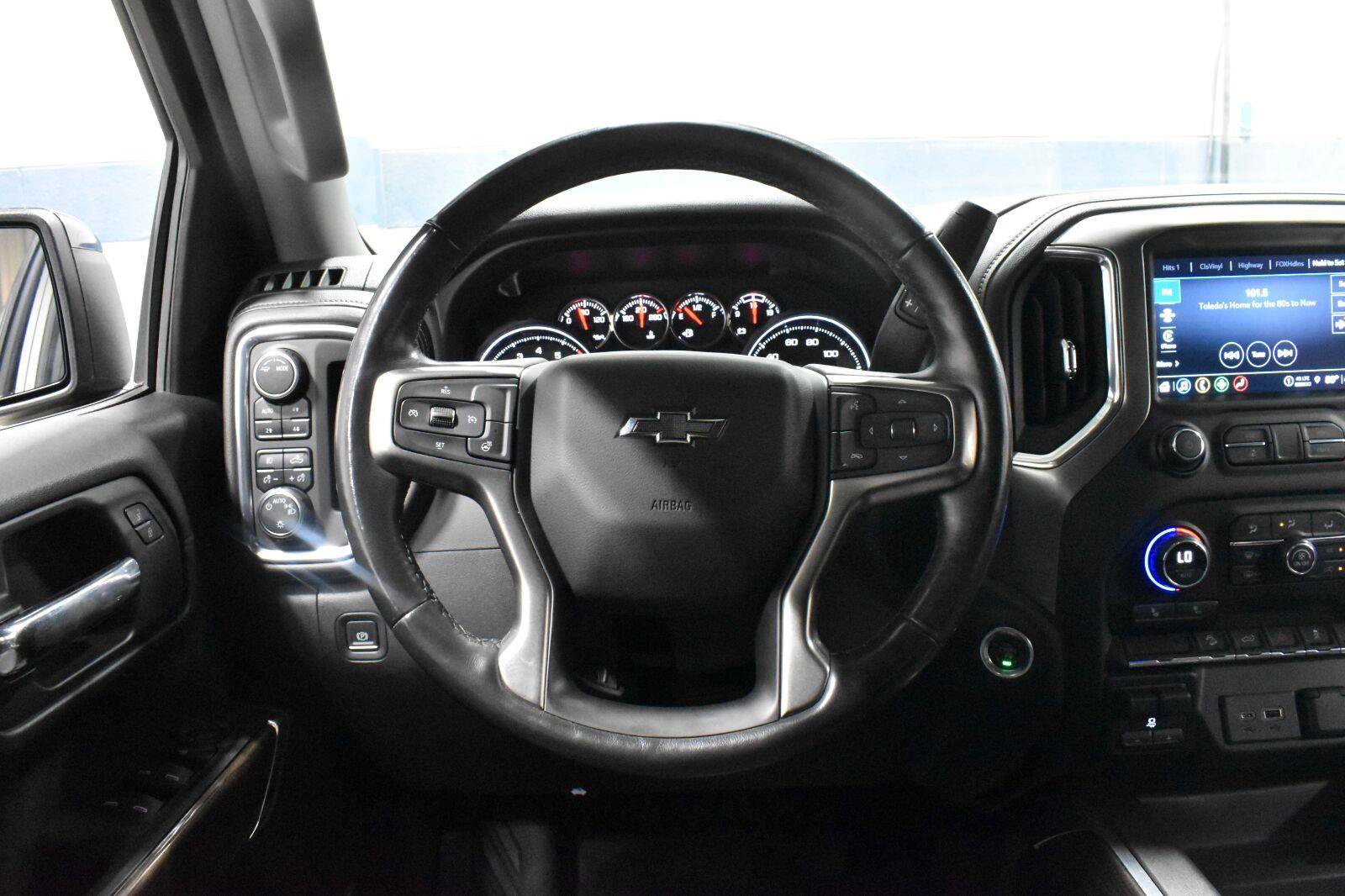 Used 2021 Chevrolet Silverado 1500 LT Trail Boss w/ Convenience Package II AWD/4WD image 6