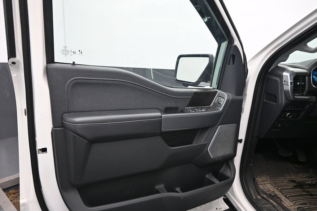 Used 2021 Ford F150 Lariat w/ Equipment Group 502A High AWD/4WD image 17