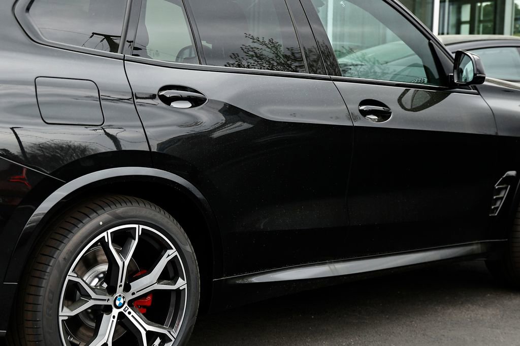 New 2026 BMW X5 xDrive50e w/ M Sport Package image 11