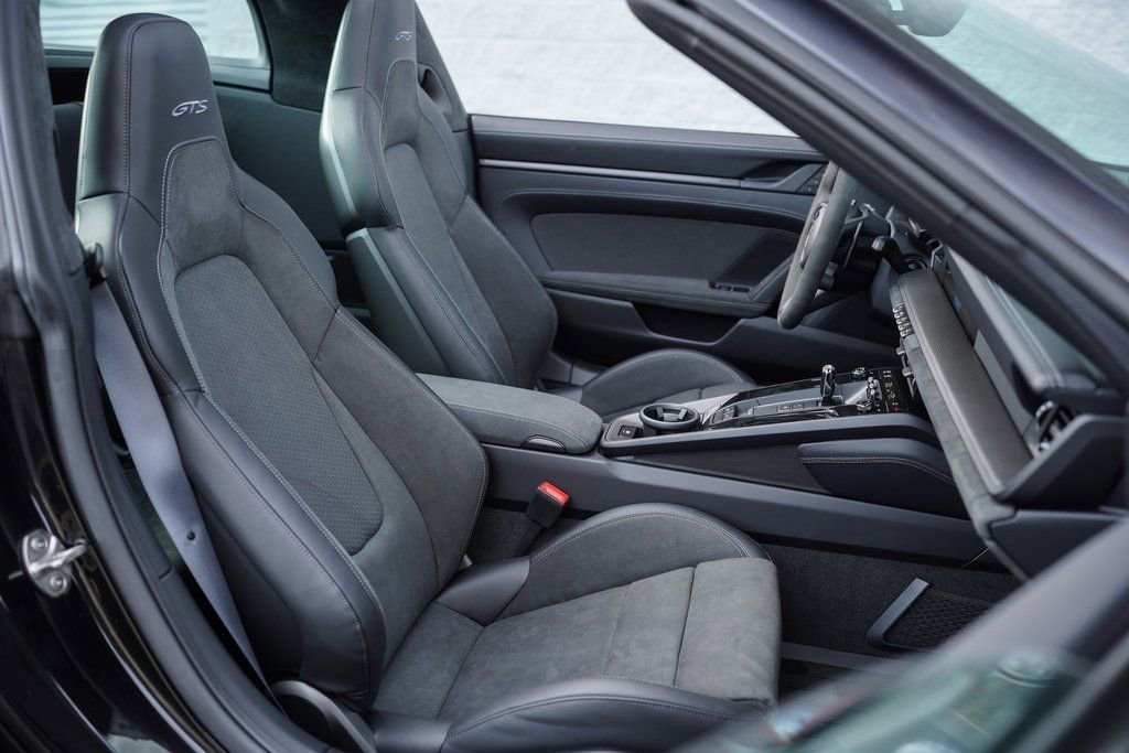 Used 2026 Porsche 911 Targa 4 GTS w/ Premium Package image 27