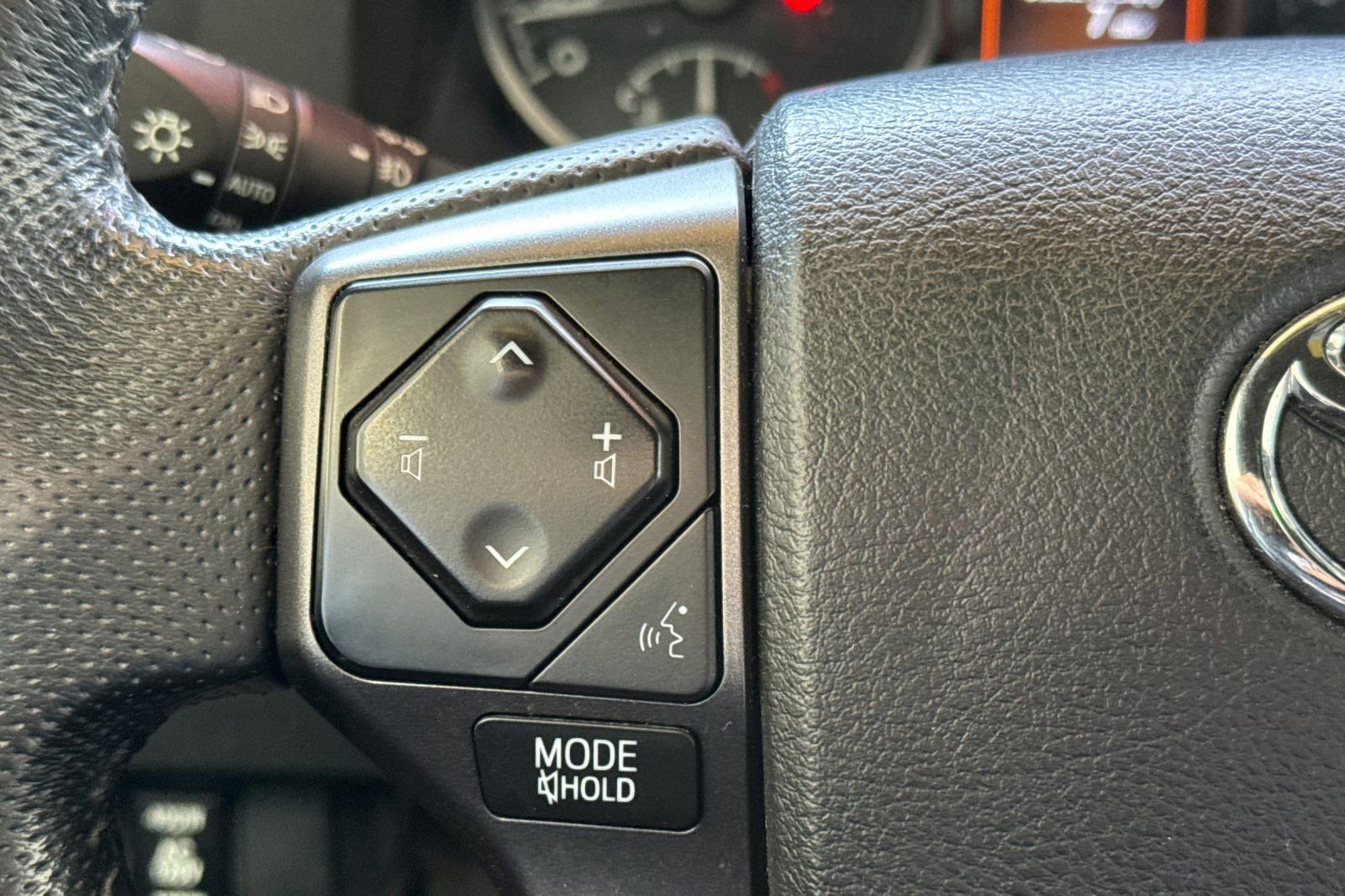 Certified 2023 Toyota Tacoma TRD Off-Road w/ Technology Package RWD image 30