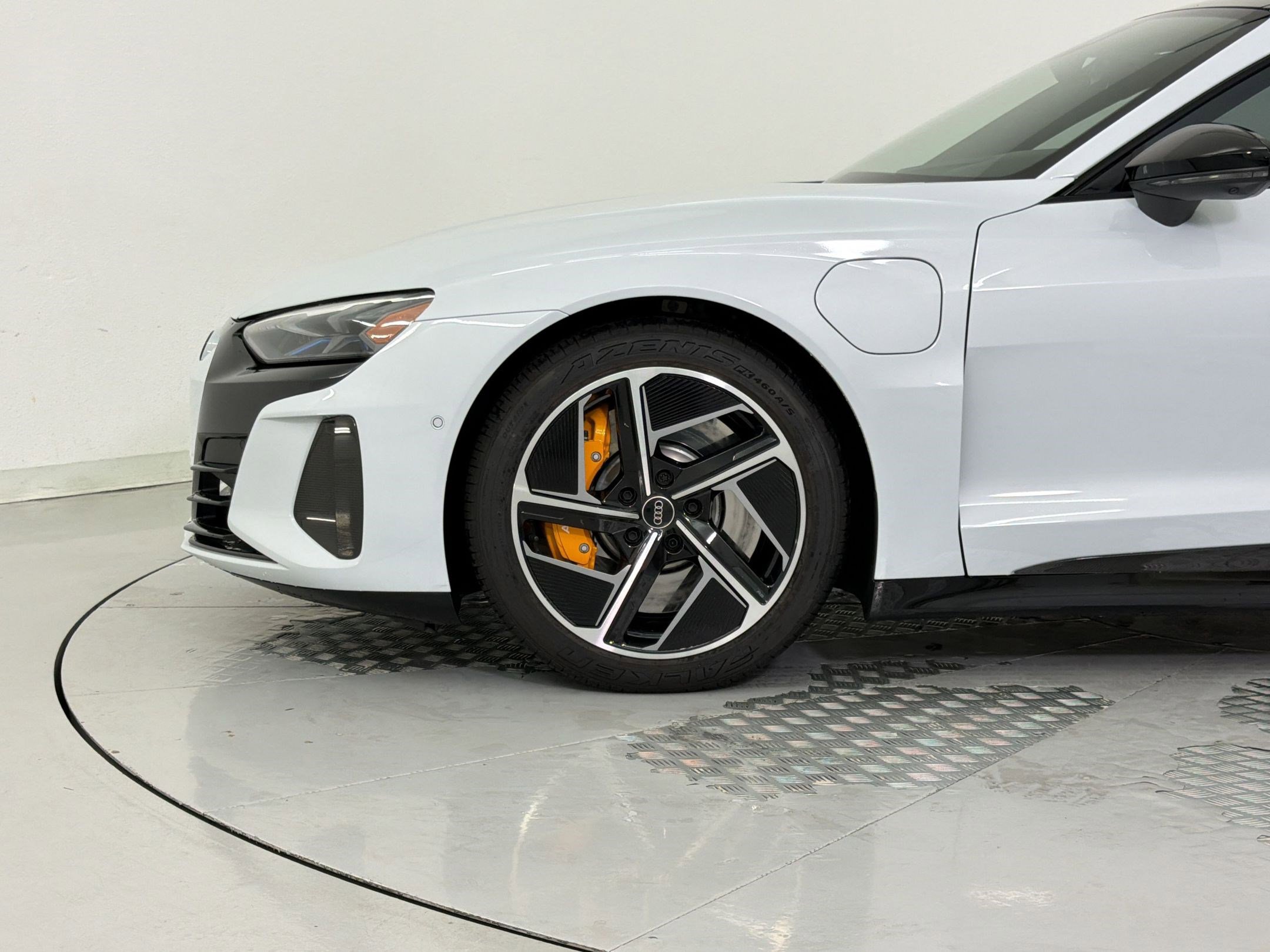 Used 2024 Audi RS e-tron GT w/ Carbon Performance Package AWD/4WD image 24