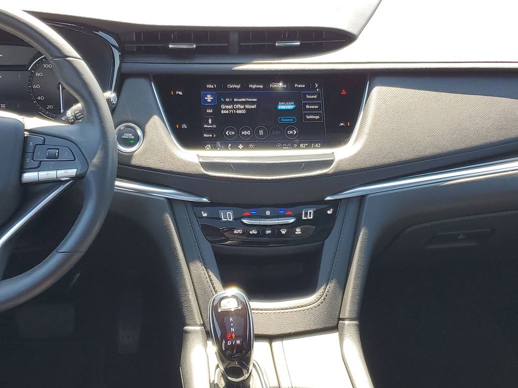 Used 2025 Cadillac XT6 Luxury AWD/4WD image 24
