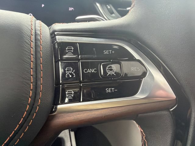 Used 2023 Jeep Grand Cherokee Summit AWD/4WD image 30