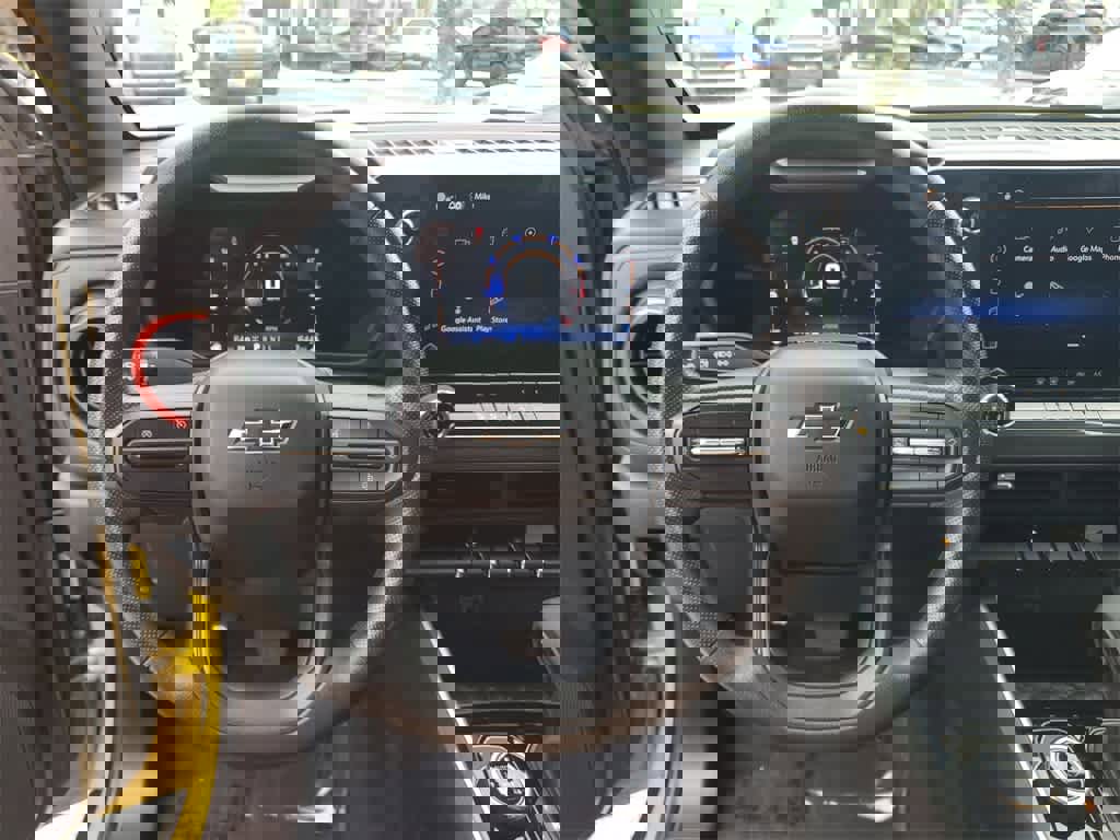 Used 2023 Chevrolet Colorado Trail Boss w/ Technology Package image 24