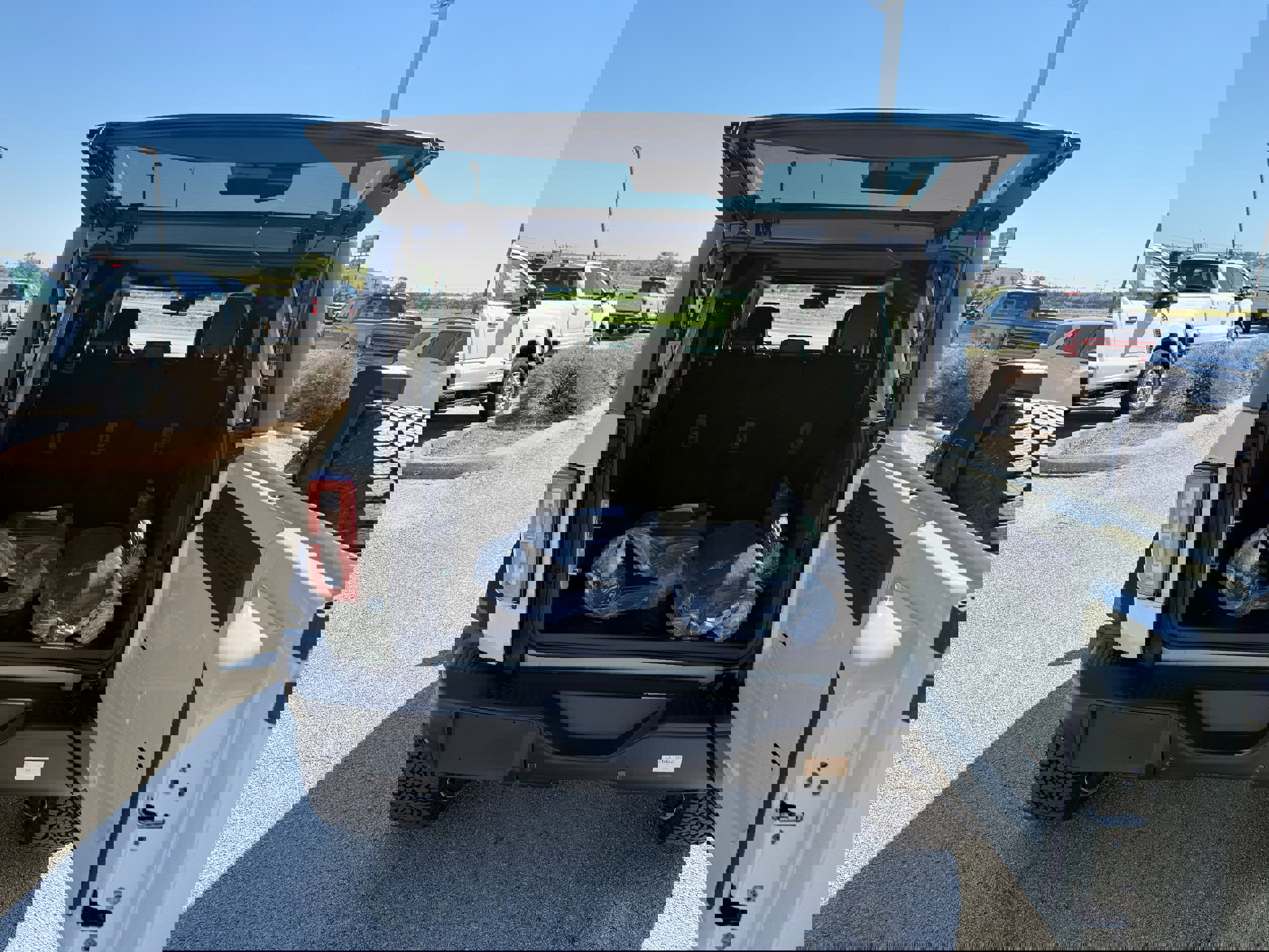 New 2025 Ford Bronco Badlands w/ Sasquatch Package image 13