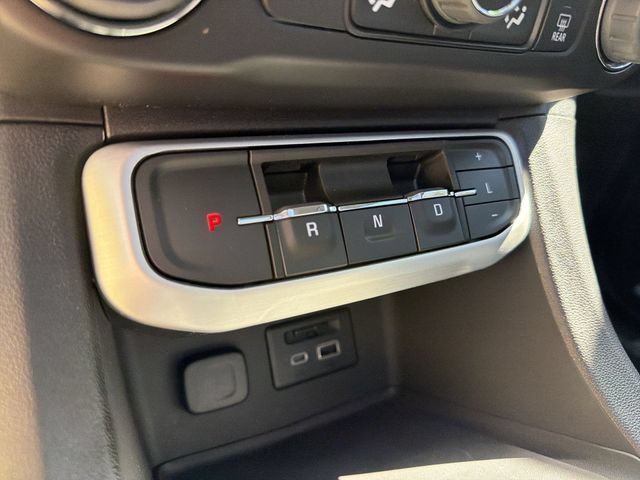 Used 2023 GMC Acadia SLT w/ Elevation Edition AWD/4WD image 16