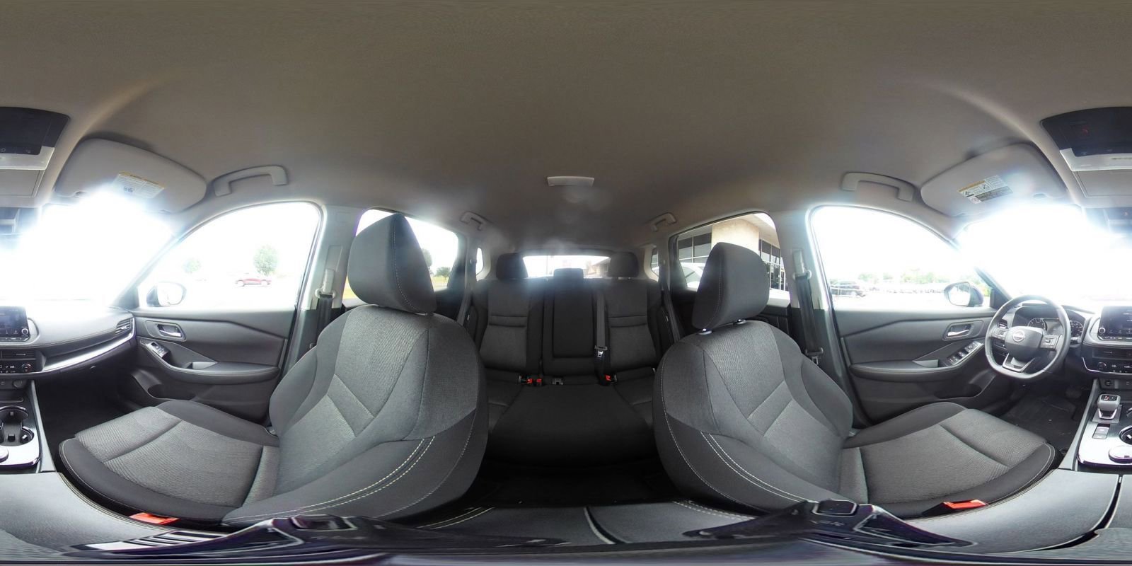 Used 2025 Nissan Rogue SV AWD/4WD image 44
