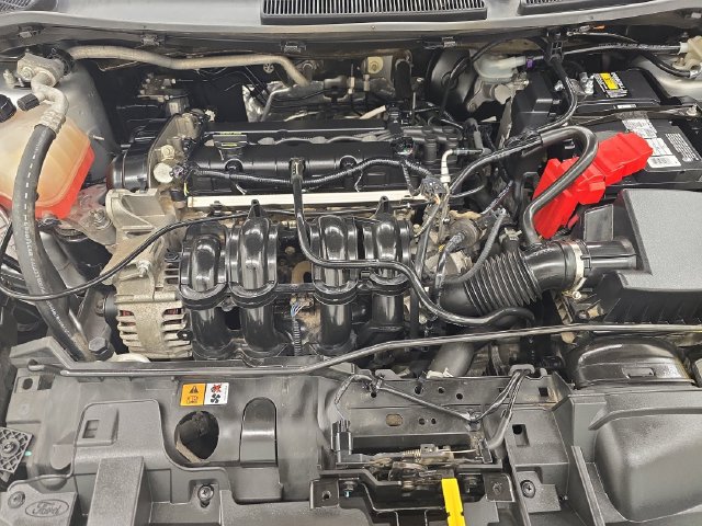 Used 2014 Ford Fiesta Titanium FWD image 36