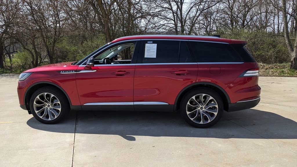 Used 2025 Lincoln Aviator Reserve w/ Luxury Package image 6