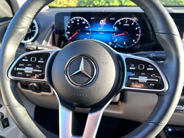 Used 2022 Mercedes-Benz GLB 250 4MATIC image 13