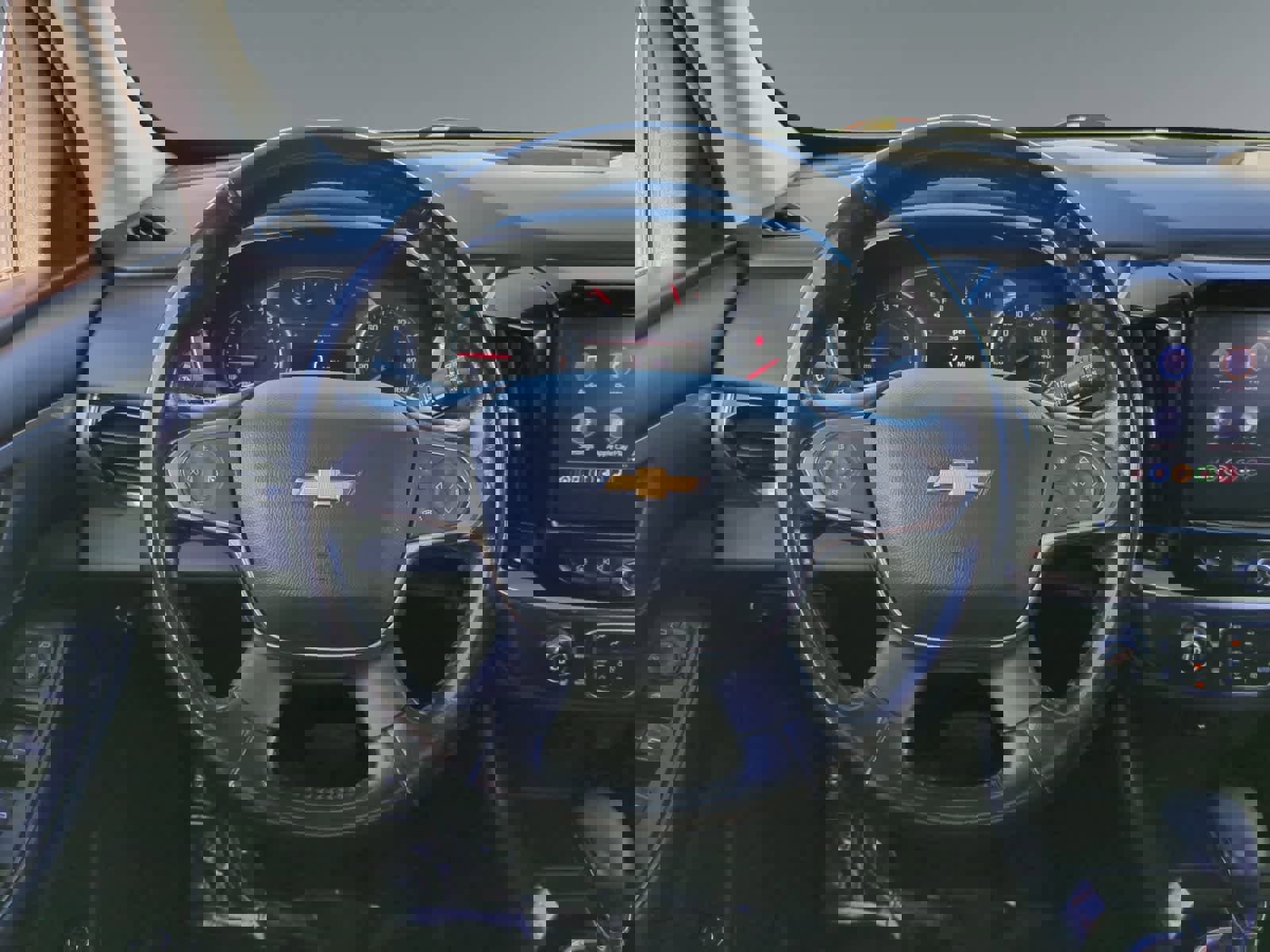 Used 2021 Chevrolet Traverse LT image 12