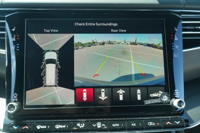 New 2026 Jeep Grand Wagoneer Summit AWD/4WD image 32