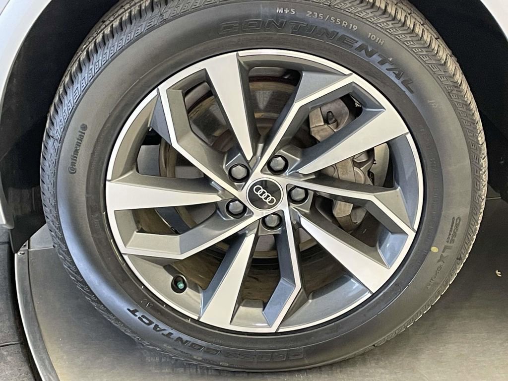 Certified 2022 Audi Q5 2.0T Premium Plus w/ Premium Plus Package image 11