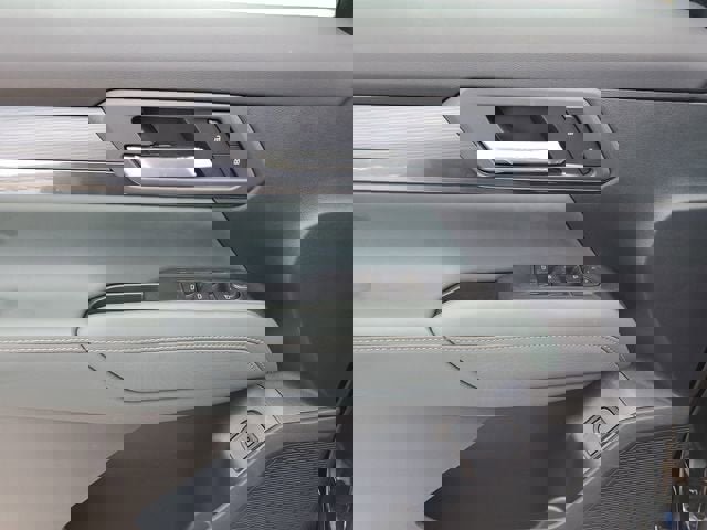 New 2026 GMC Terrain AT4 w/ Technology Package II AWD/4WD image 17