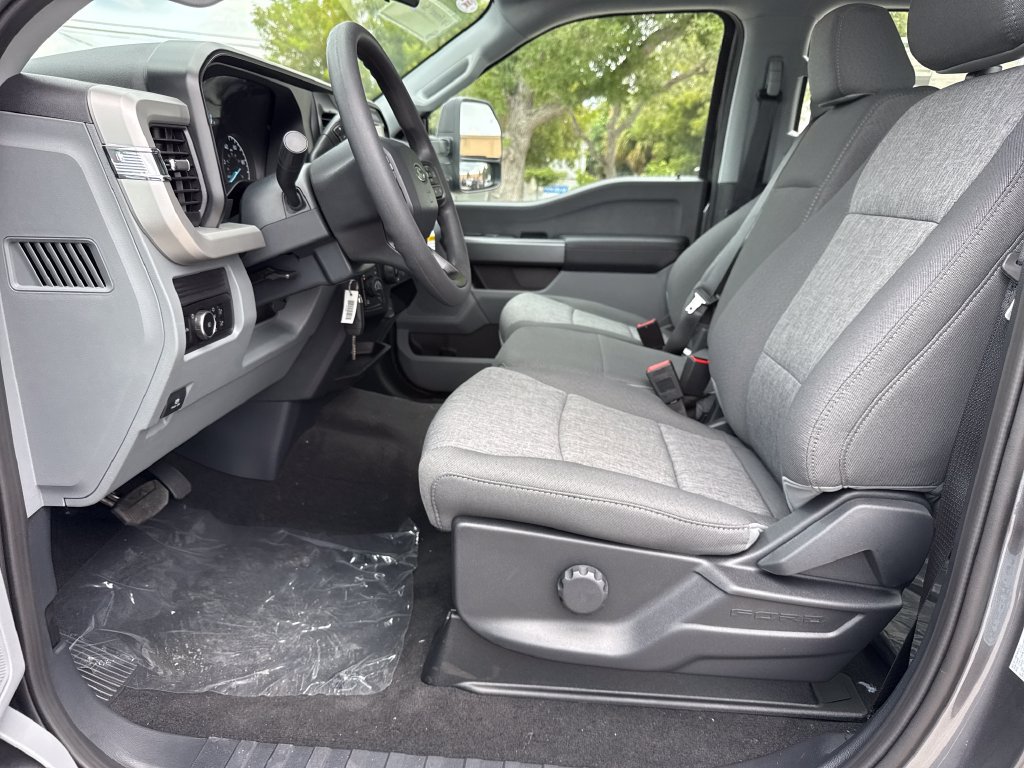 New 2027 Ford F250 XL w/ Tremor Off-Road Package AWD/4WD image 18