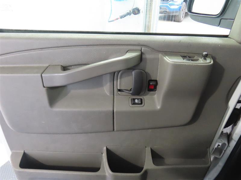 Used 2024 GMC Savana 2500 w/ Driver Convenience Package image 17