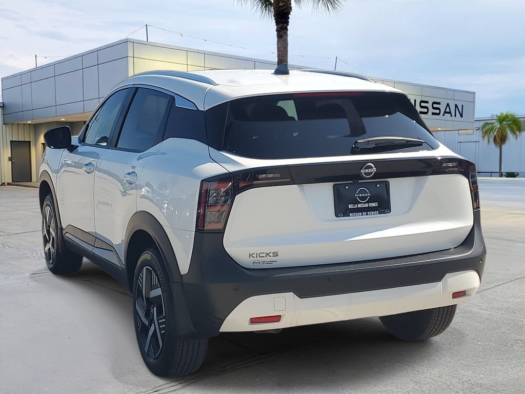 Used 2026 Nissan Kicks SV w/ Illumination Package FWD image 4
