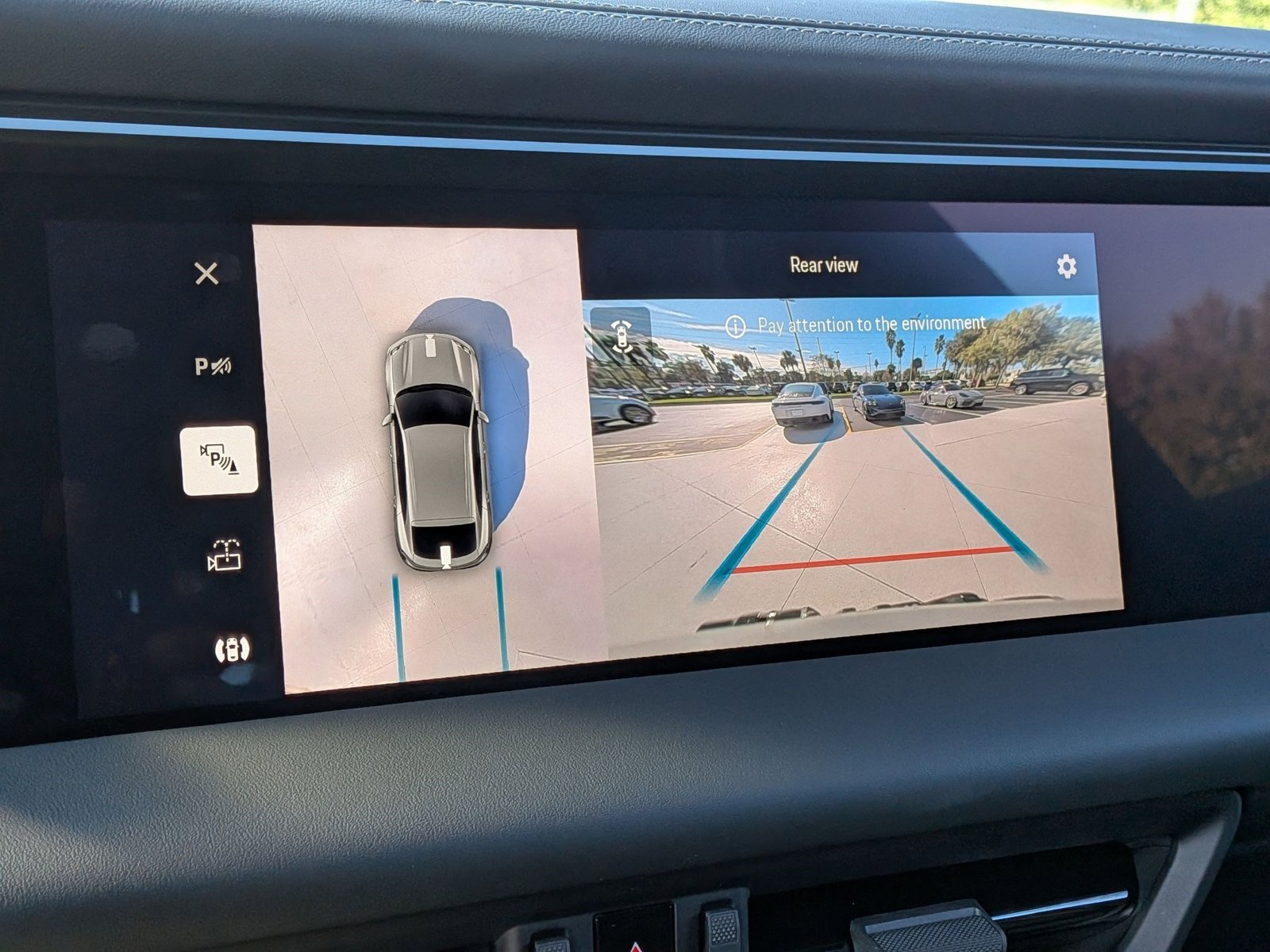 New 2025 Porsche Macan Turbo Electric AWD/4WD image 19