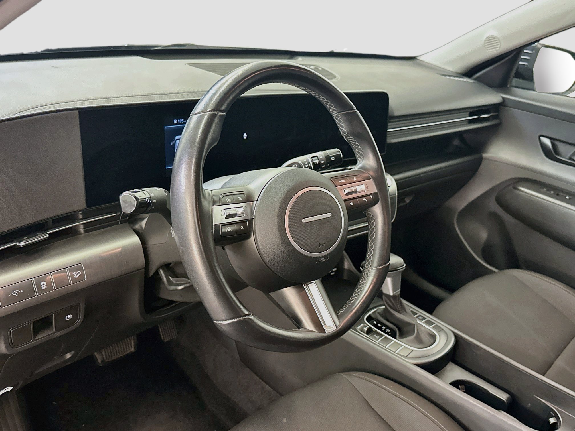 Used 2025 Hyundai Kona SEL AWD/4WD image 18