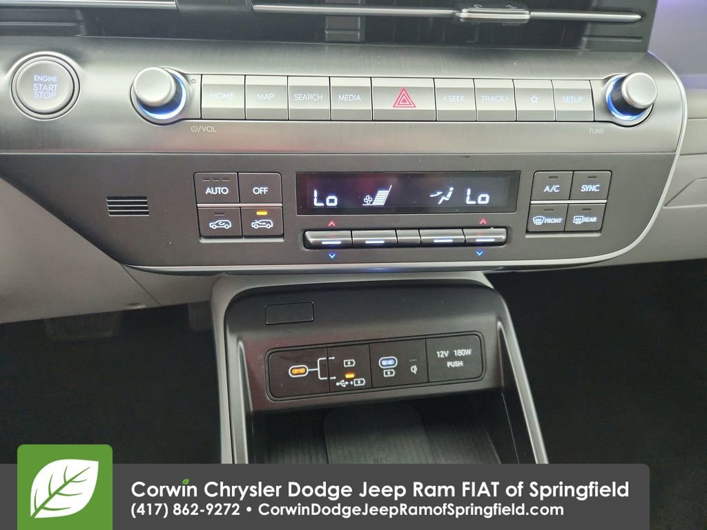 Used 2024 Hyundai Kona Limited image 28