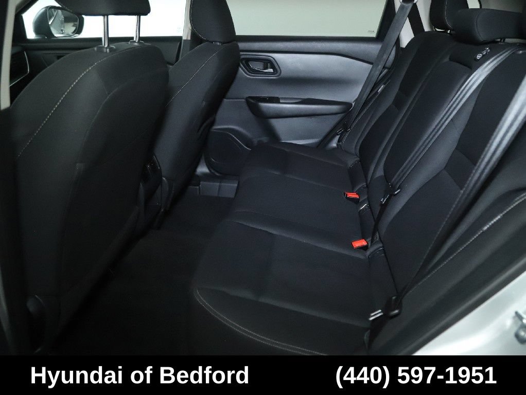 Used 2024 Nissan Rogue S AWD/4WD image 15